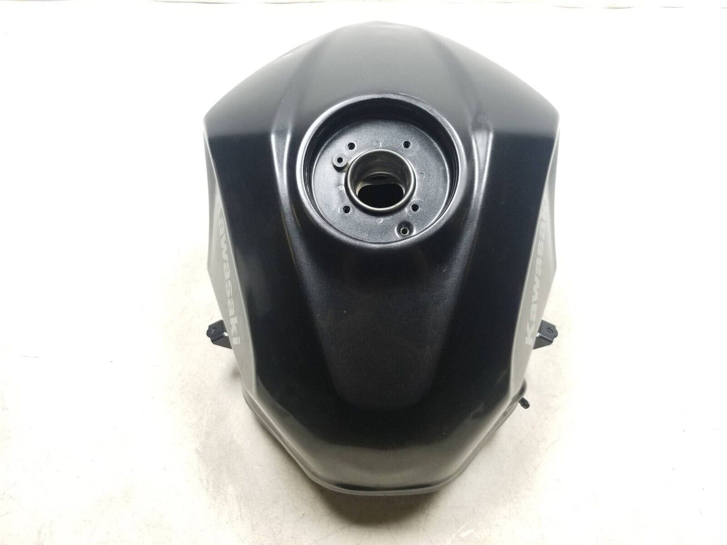 2018-2023 Kawasaki Ninja 400 Ex400 Fuel Tank *has Dent*