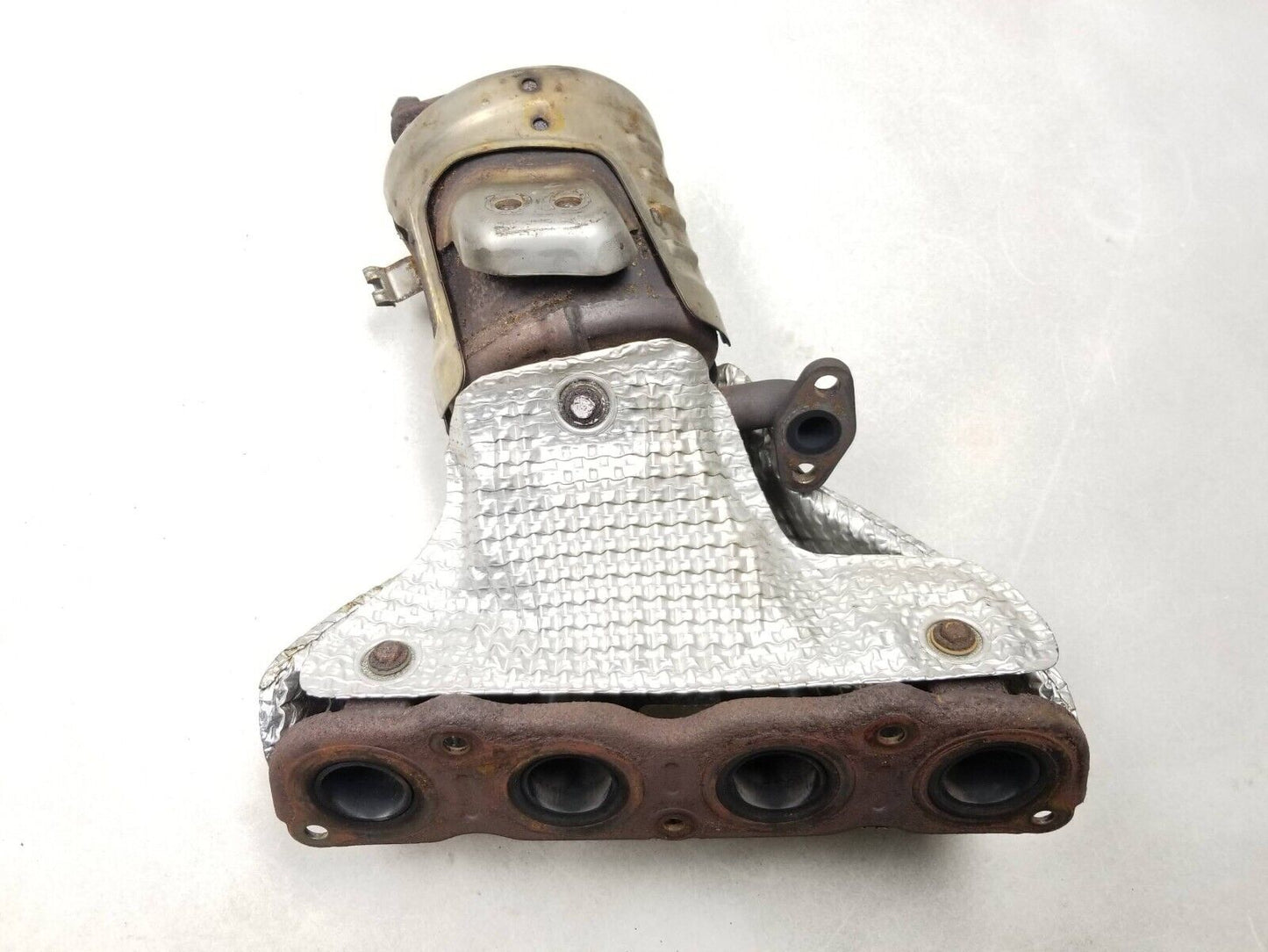 20 21 22 Hyundai Venue Integrated Exhaust Manifold & Catalytic Converter OEM