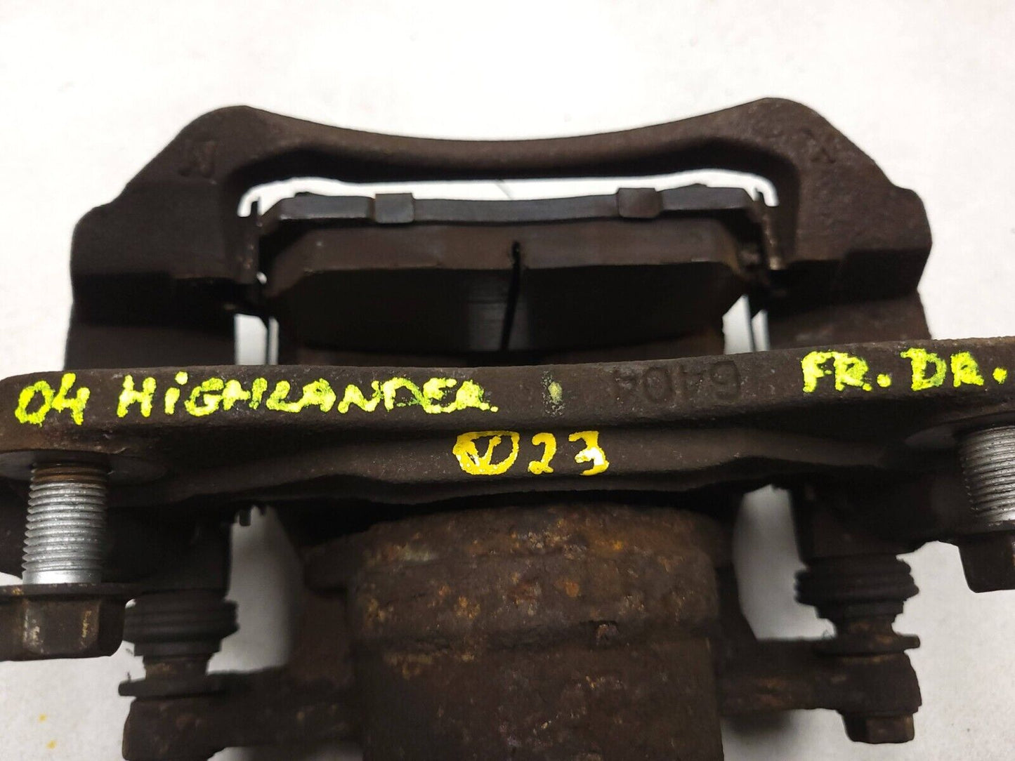 2004 - 2008 Toyota Highlander Front Brake Caliper Left Driver Side OEM