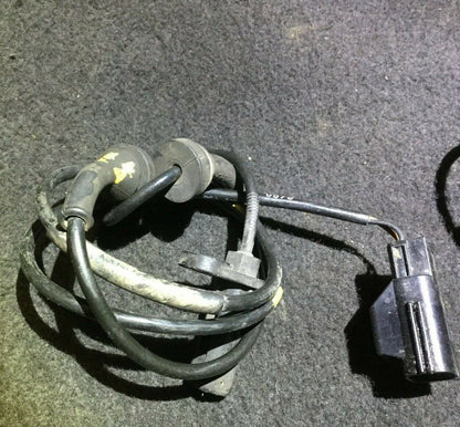 01 02 03 04 05 06 07 08 09 Volvo S60 Front Left Driver ABS Speed Sensor OEM