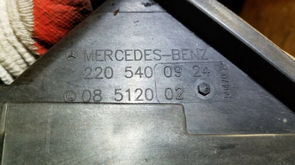 03 04 05 06 Mercedes CL500 CL55 S55 Engine Bay Left Fuse Relay Junction Box OEM
