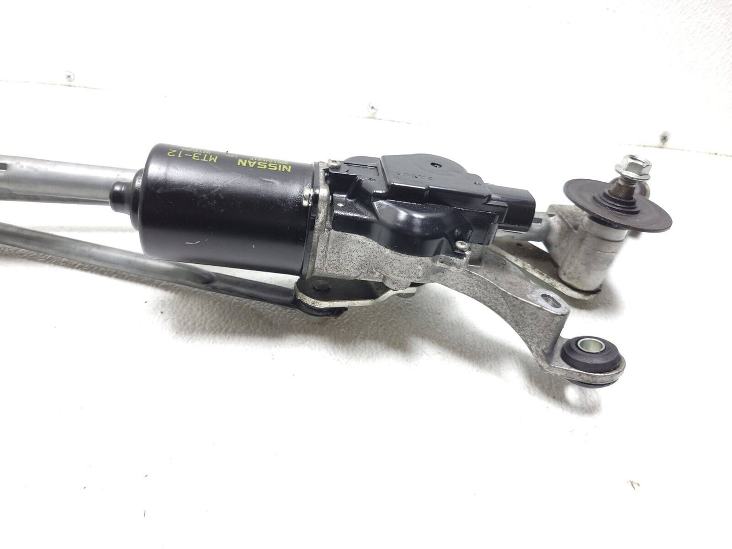 2014 2015 Infiniti Q60 Windshield Wiper Motor & Linkage Transmission OEM