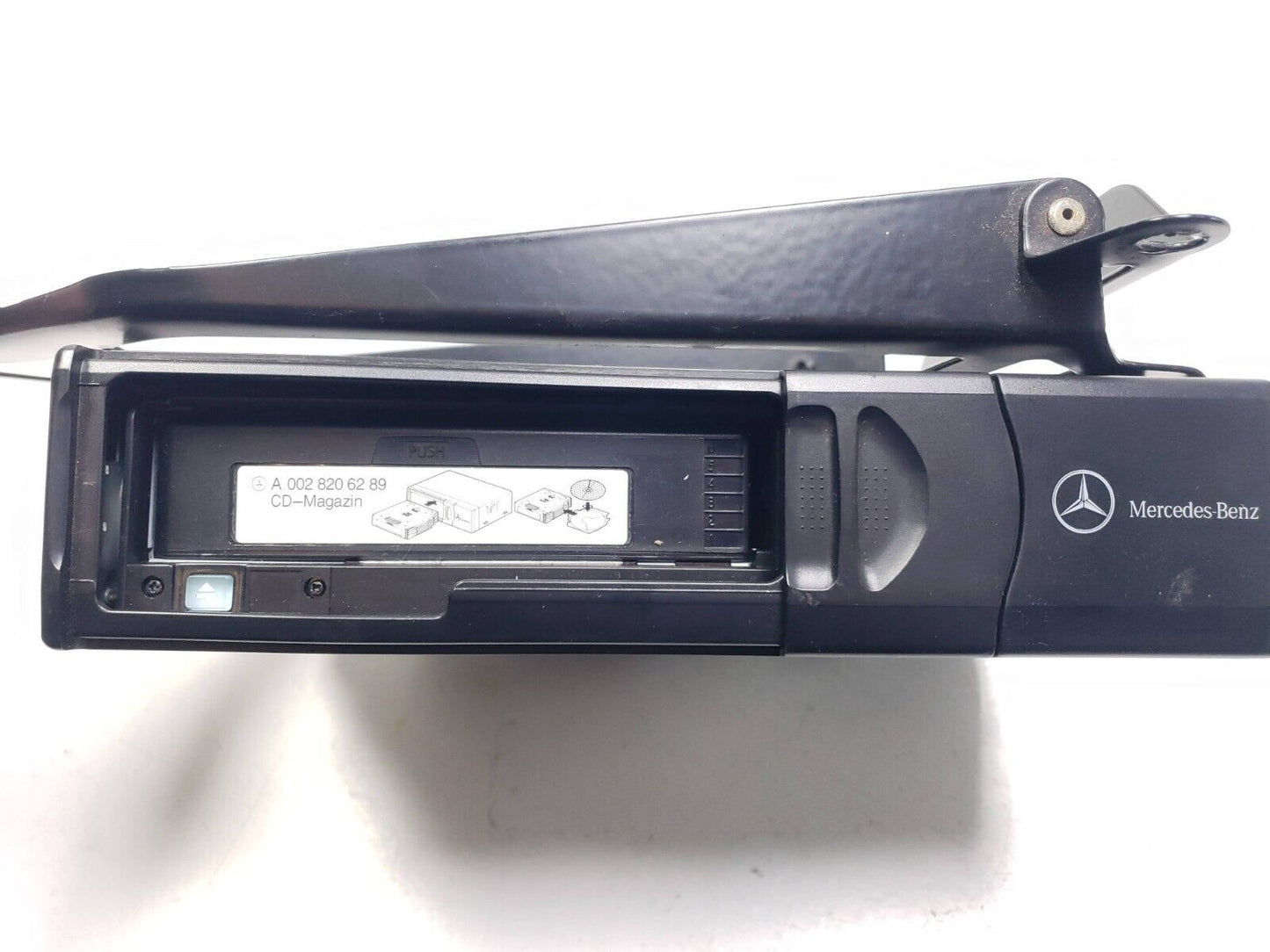 01-05 Mercedes W163 Ml320 Ml55 Amg Cd Changer 6 Disk Player 1638201589 OEM