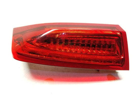 2013 - 2018 Cadillac Ats Tail Light  Passenger Side Right OEM