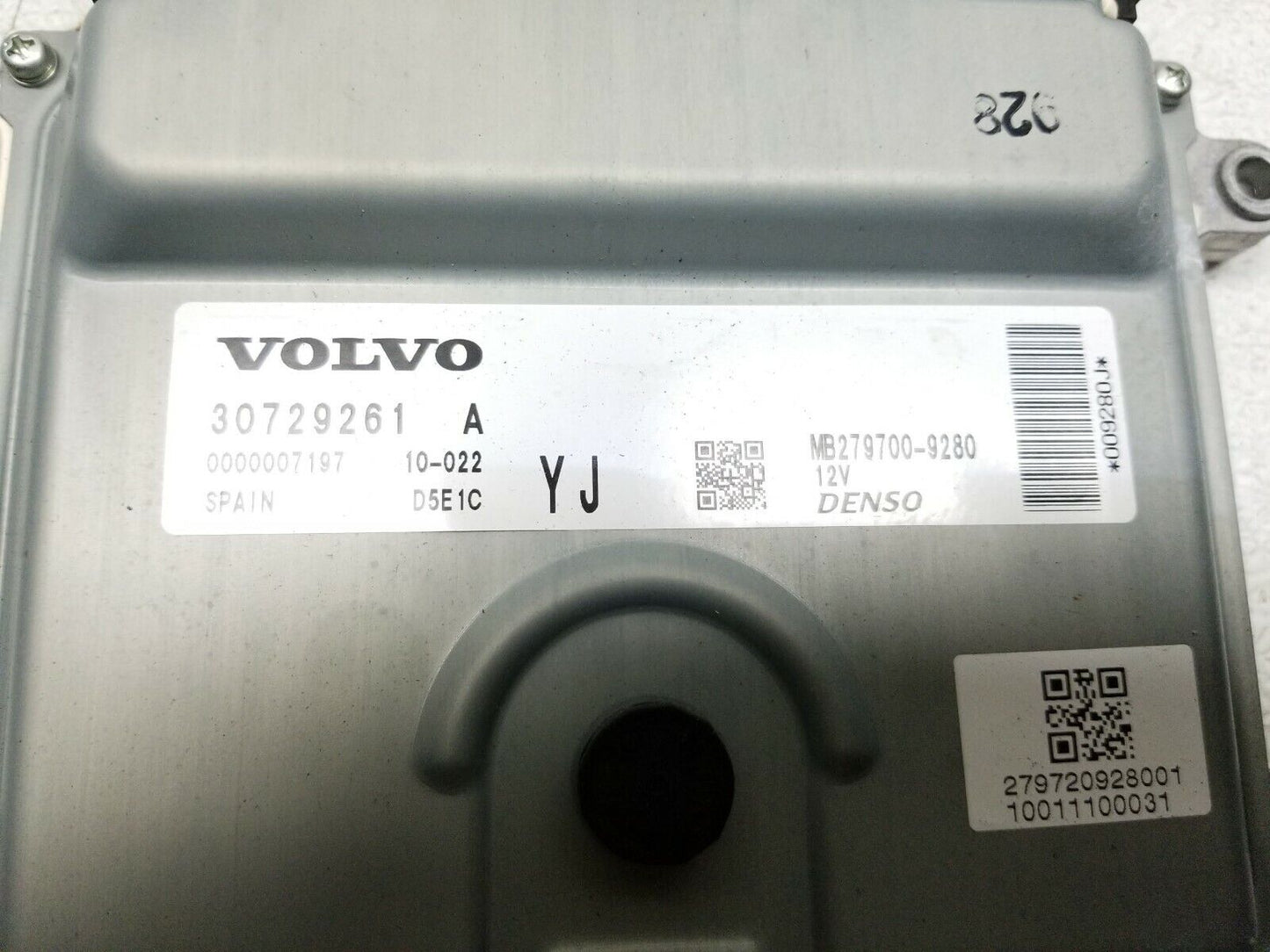 10 11 12 13 Volvo XC60 3.2l Ecu Ecm Engine Control Moduel W/ Mount Bracket OEM