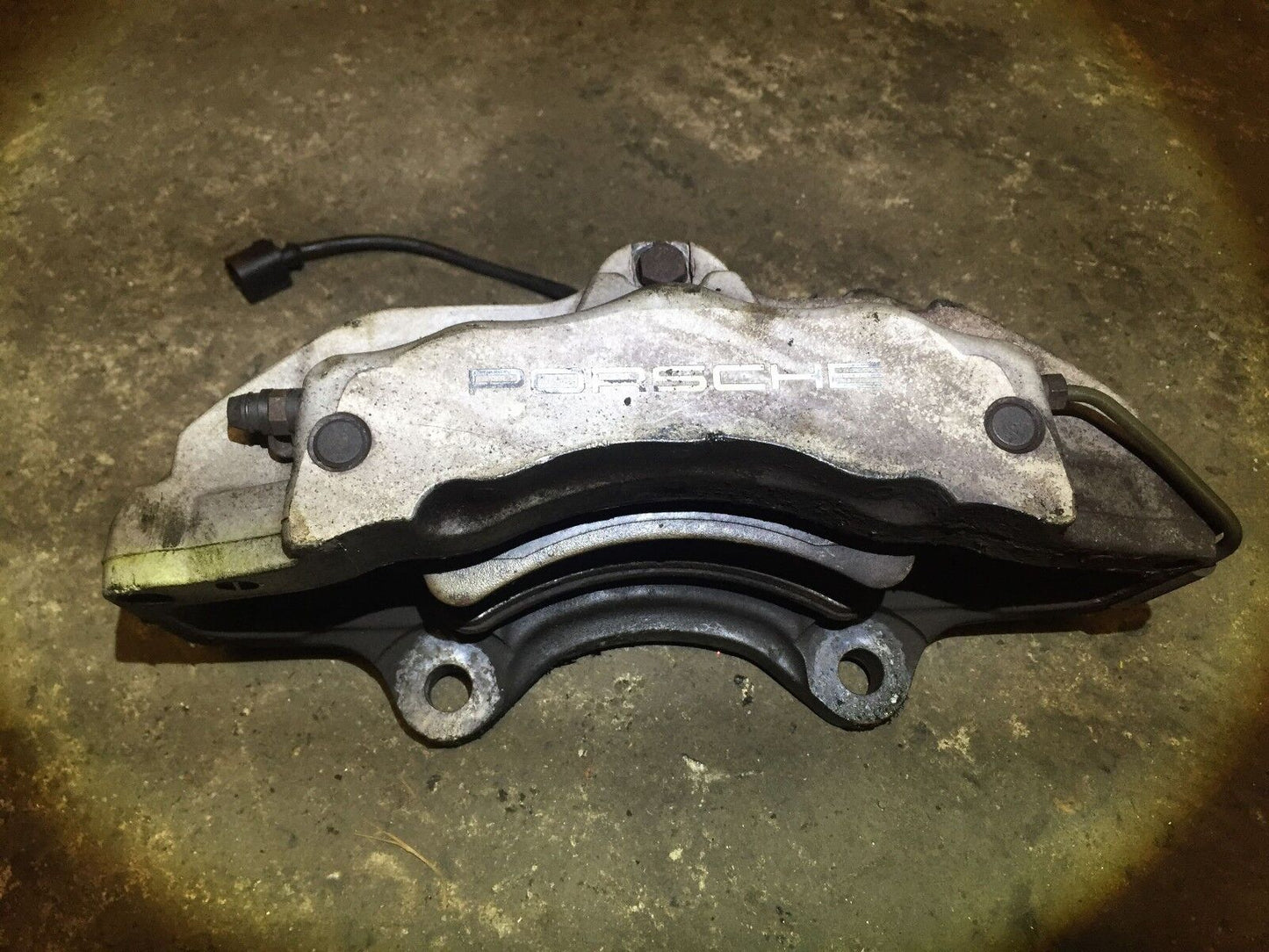 04 05 06 Porsche Cayenne 3.2 Passenger Right Front Brake Caliper 95535142253 OEM