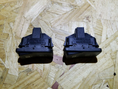 05 06 07 08 09 Volvo S40 2.4l Door Lock Switch Control 2pcs OEM