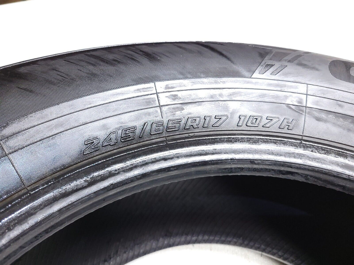 Yokohama Geolandar Cv 245/65r17 107h Tread 9.3/32" Used Tire