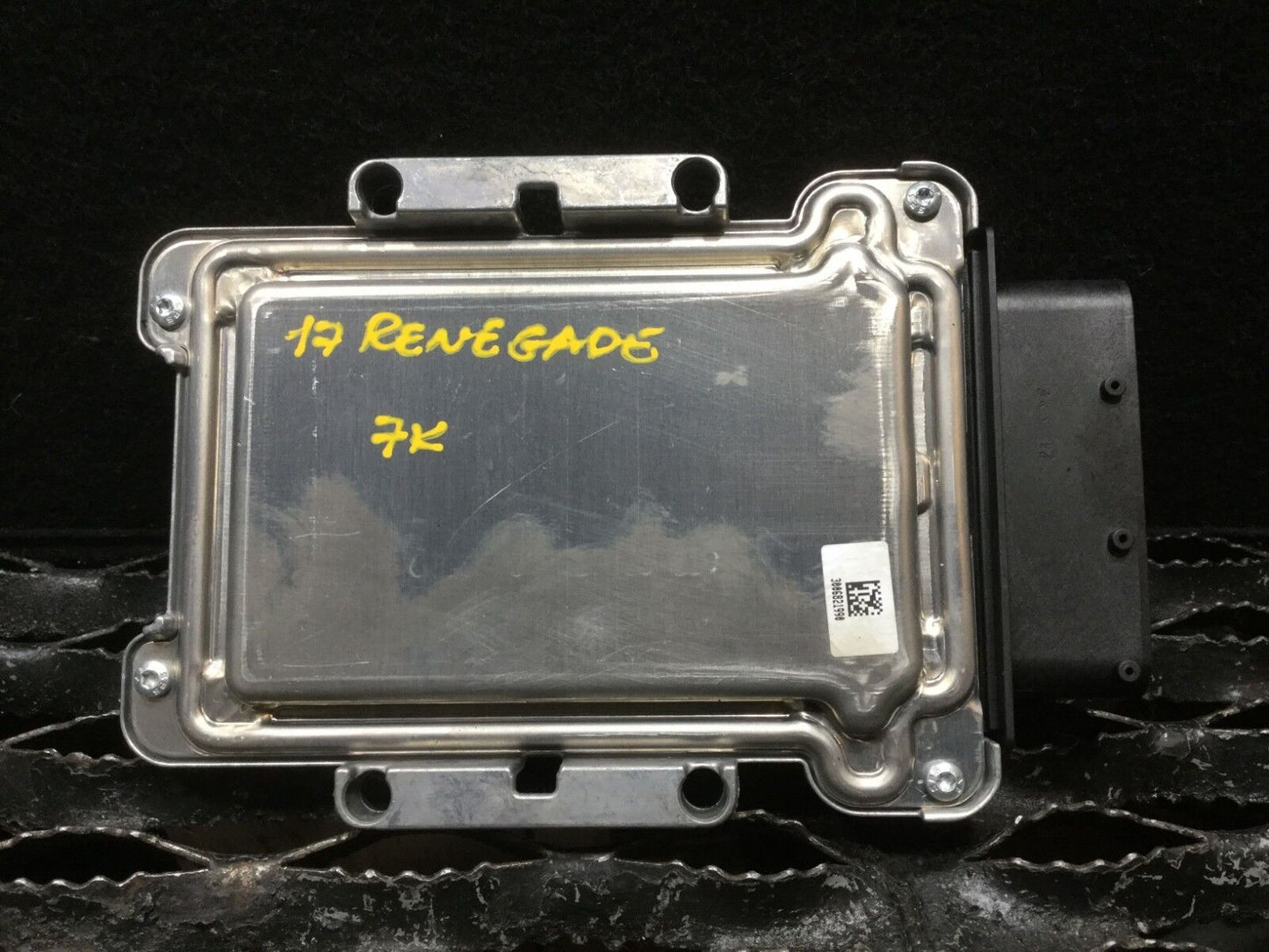 15 16 17 Jeep Renegade Bosch Ecu Ecm Module 0552740511 OEM 7.000 Miles