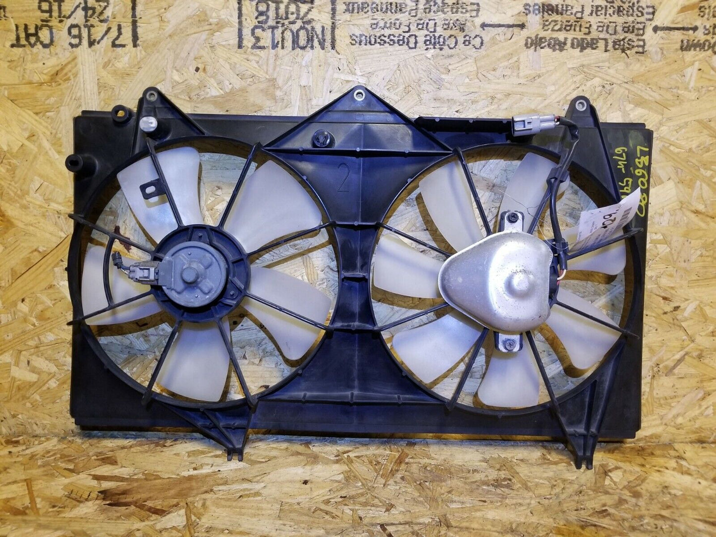 05 2005 Toyota Camry Radiator Cooling Fan Motor Fan Behind Radiator OEM 84k