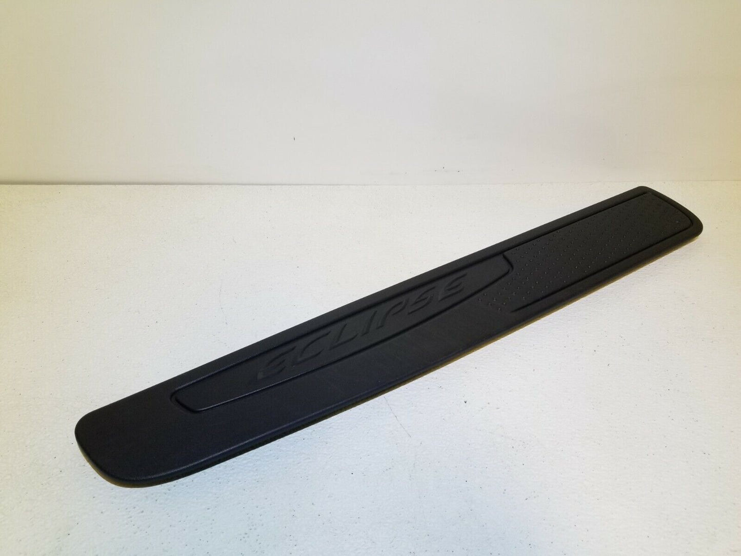 09 10 11 12 Mitsubishi Eclipse Front Left Driver Scuff Plate Step Trim OEM 51k