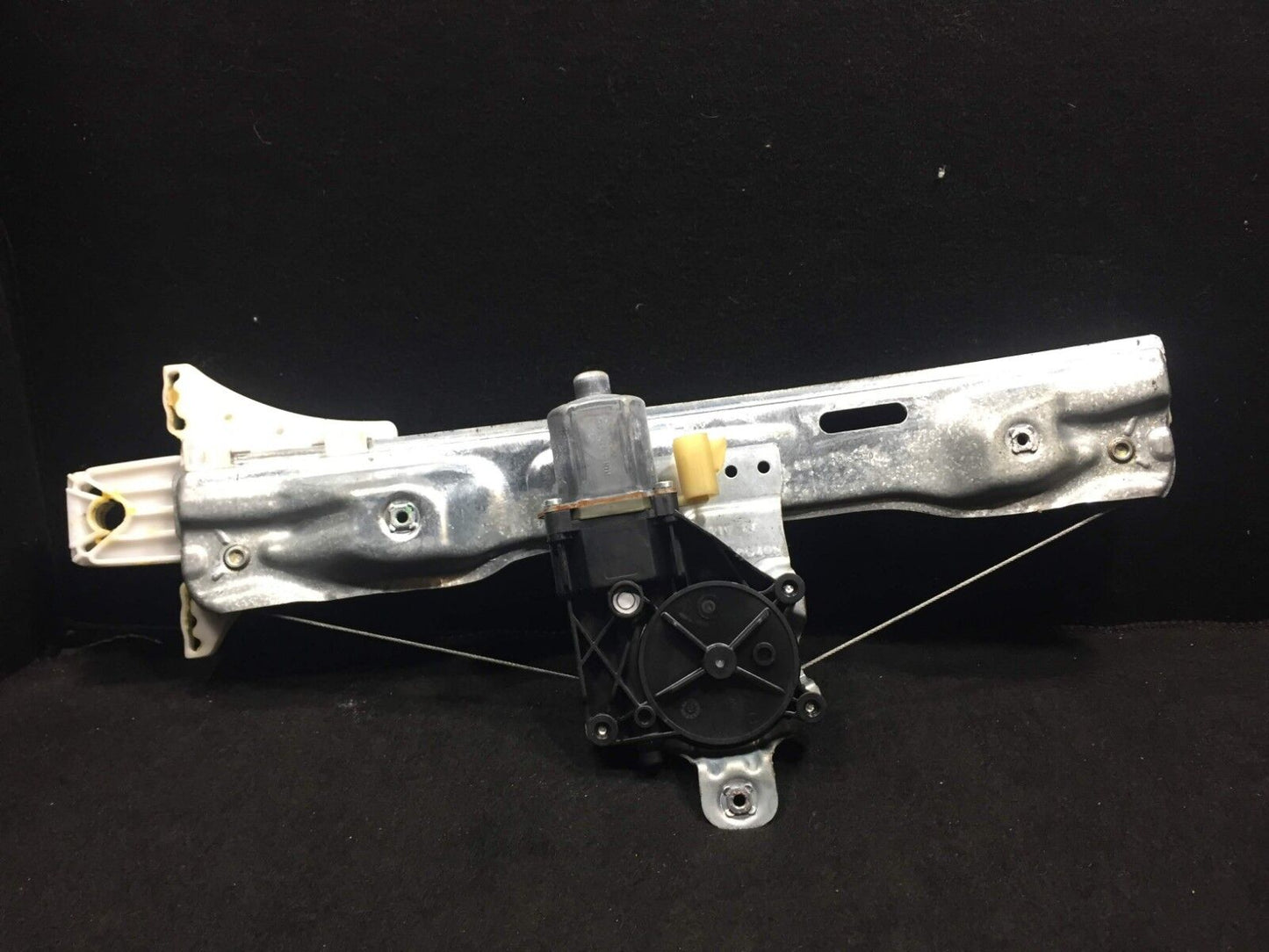 11 12 13 14 15 Buick Lacrosse Rear Right Passenger Side Window Regulator OEM D29