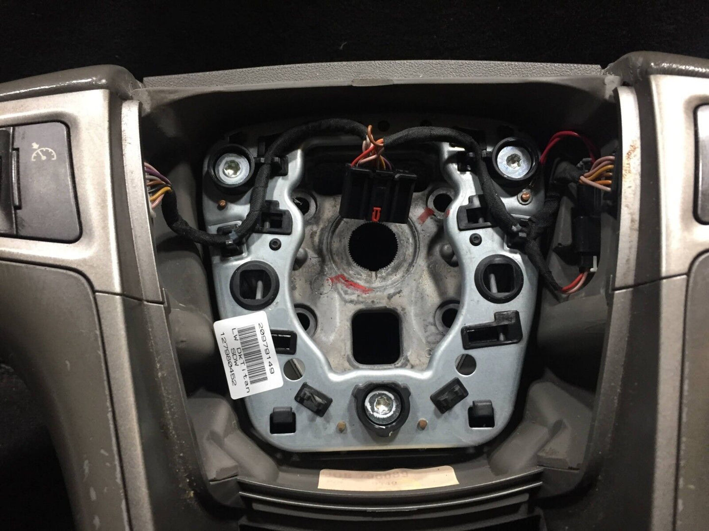 11 12 13 Buick Lacrosse Steering Wheel W/ Control Button OEM D29