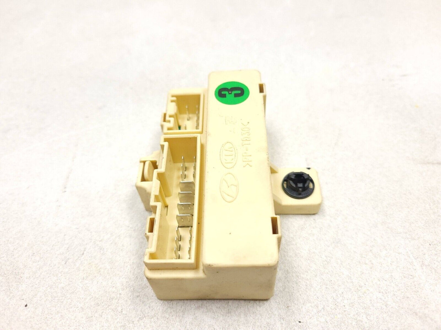 2013-2016 Genesis Coupe Main Relay Fuse Box Connector OEM