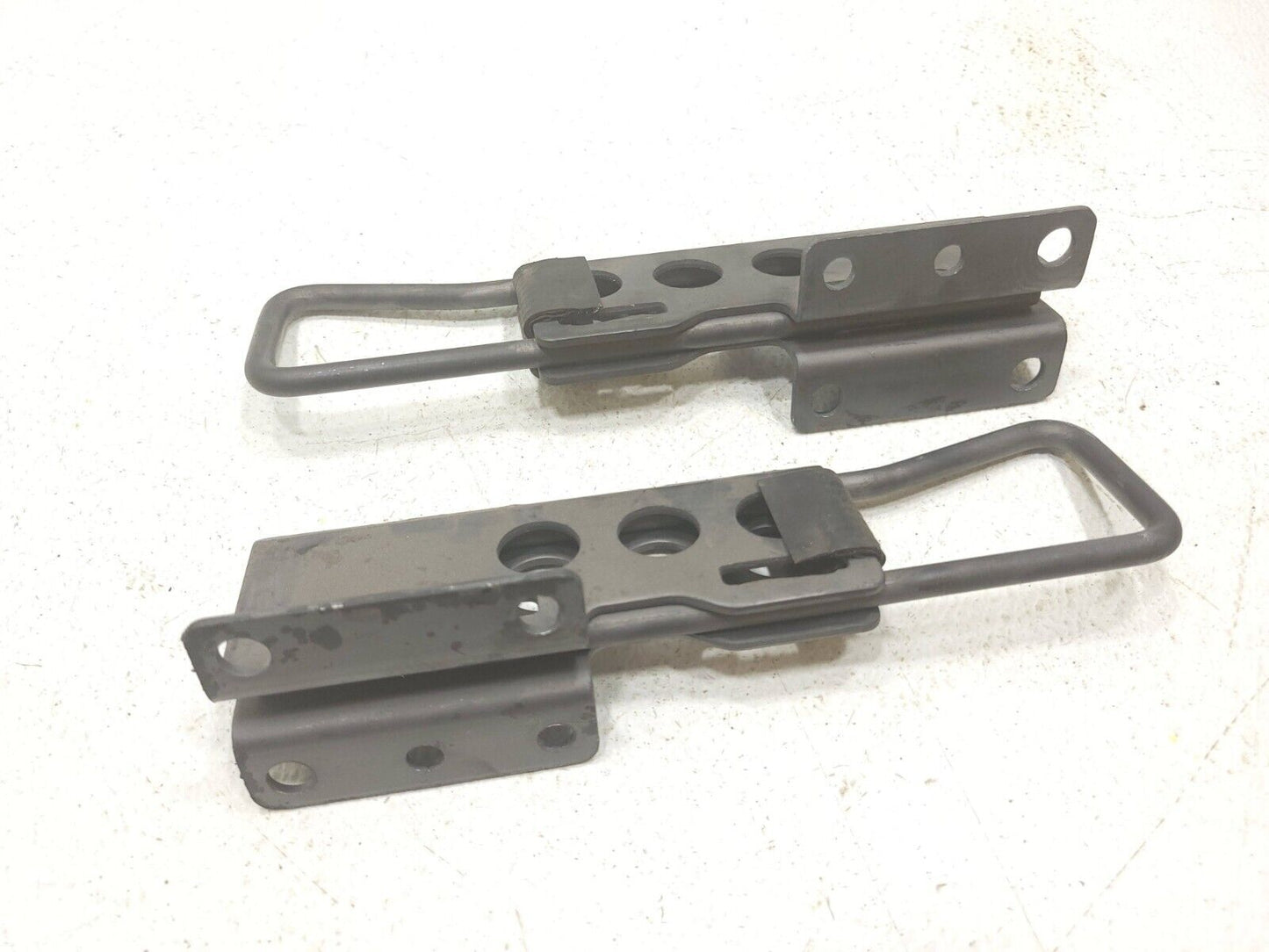 07 - 13 Suzuki Sx4 Hatchback Rear Seat Fold Lock Latch Striker 2pcs OEM