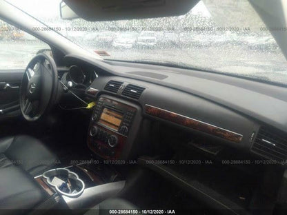 07 08 09 10 Mercedes R350 Rear Left Driver Side Window Belt Seal Molding OEM