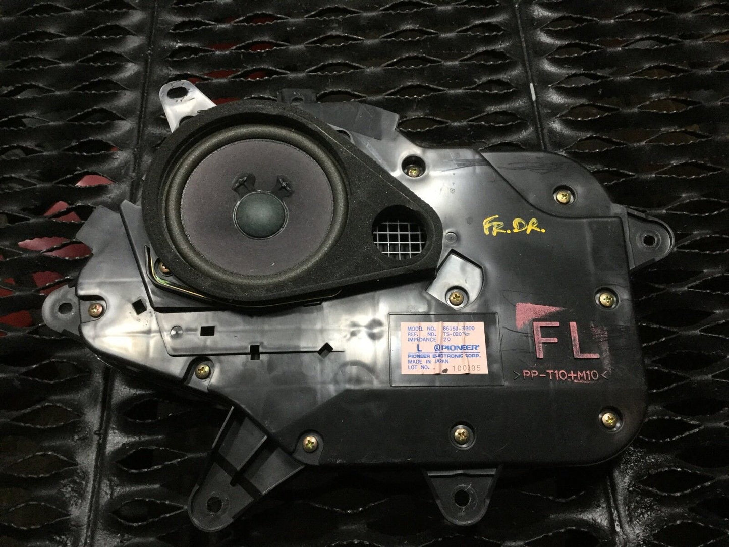 99 00 01 02 03 04 Lexus GS300 Door Speaker Front Left Driver OEM