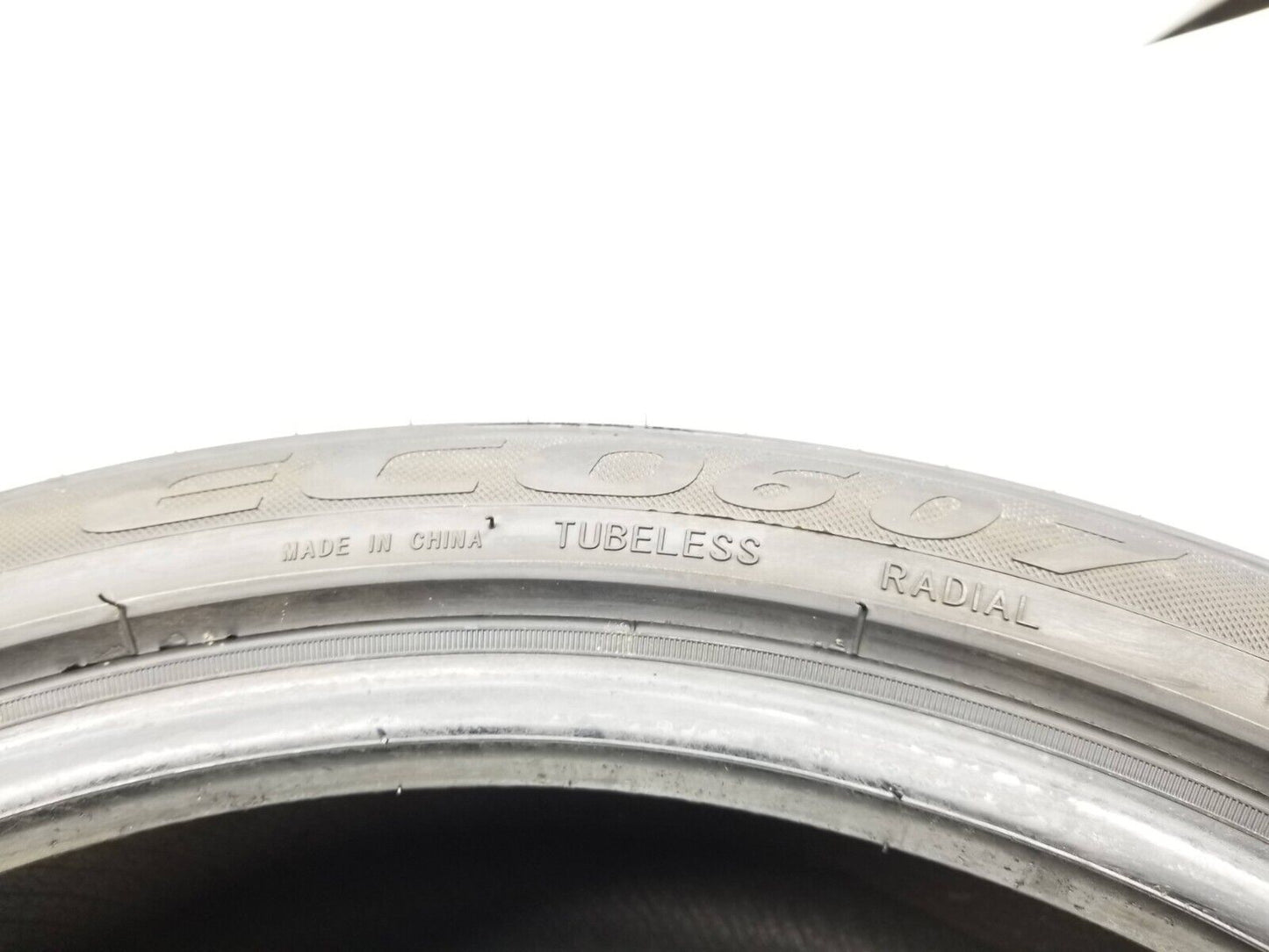 Used Mazzini Eco 607 245/40 Zr18 97y Tire 9/32"