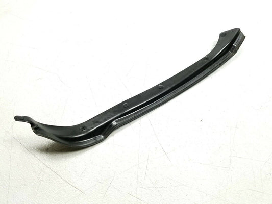 10 11 12 13 Volvo XC60 Front Right Pass Door Seal Strip OEM