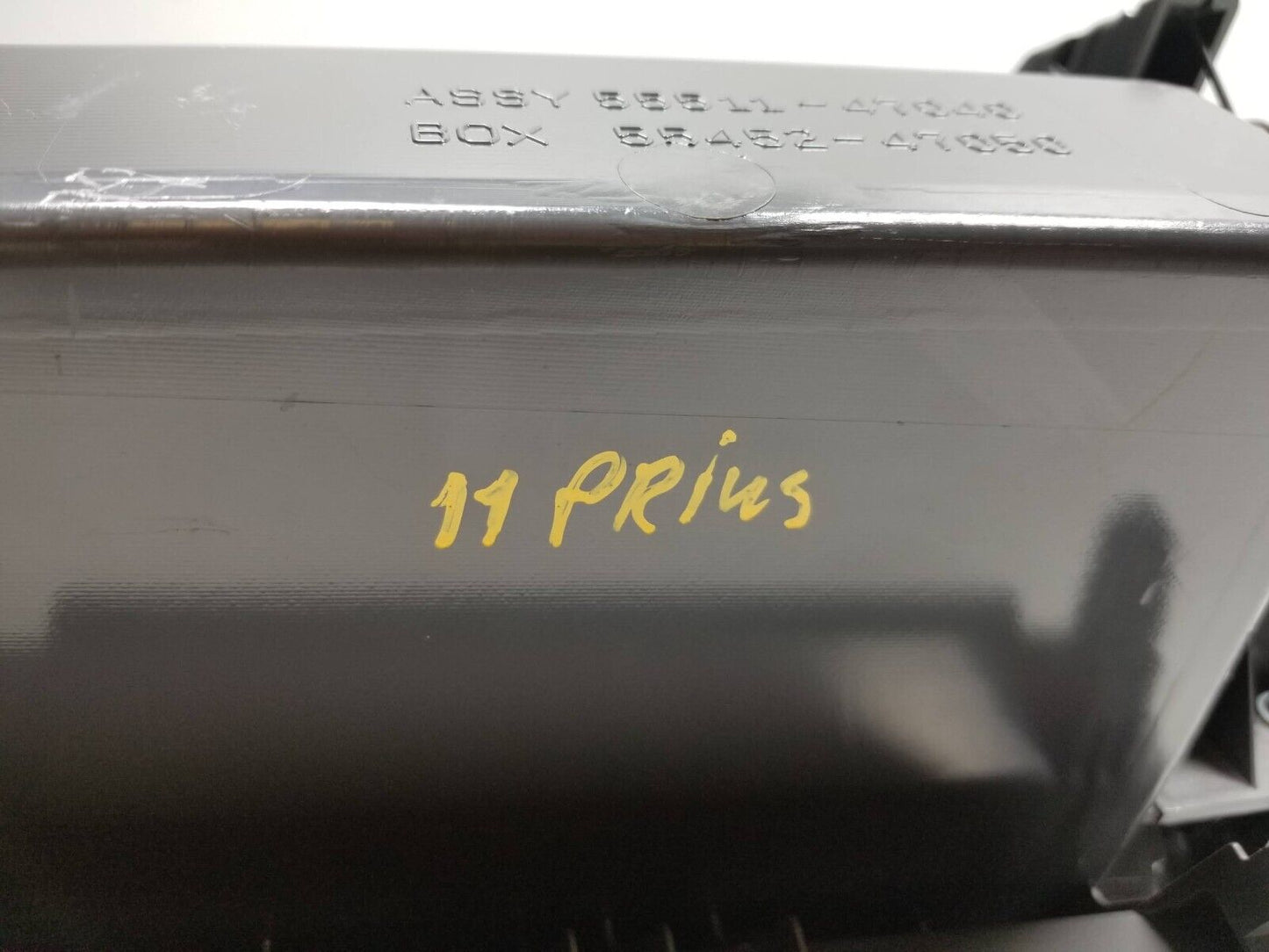 11 12 13 14 15 Toyota Prius Glove Box OEM