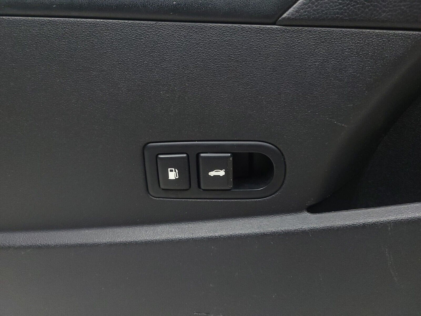 2013-2016 Genesis Coupe Door Trim Panel Left Driver Side OEM