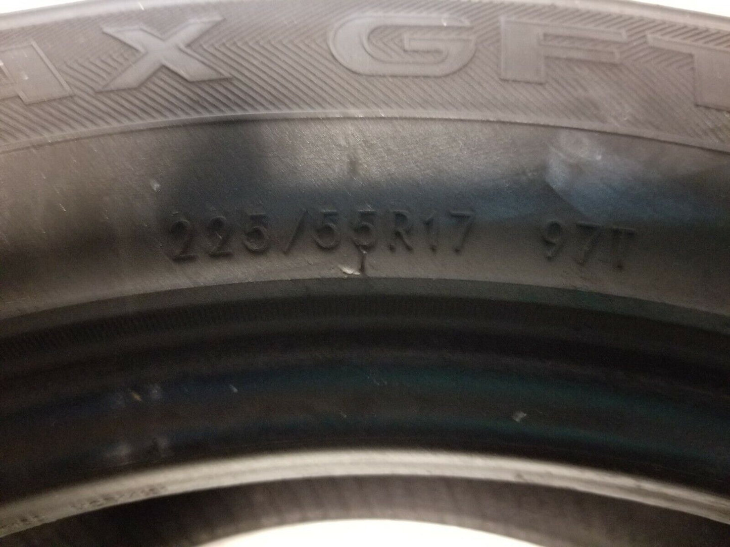 Tourmax Gft 225/55r17 Tire 8.2/32"