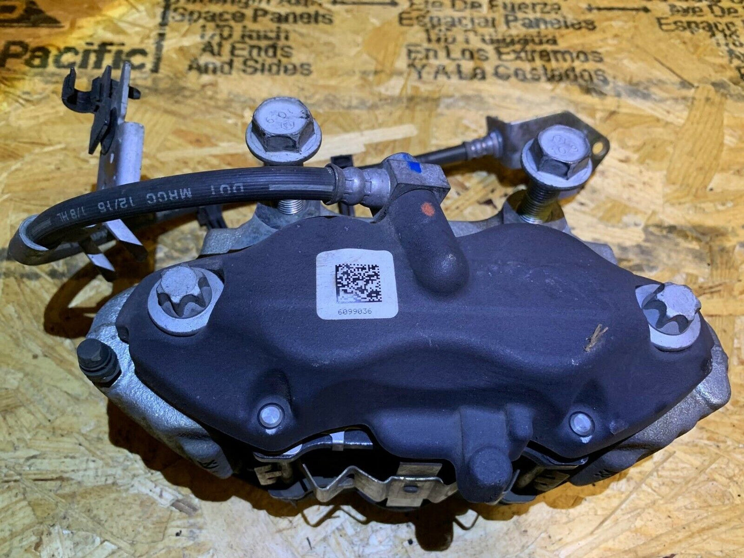 16 17 Dodge Challenger SRT 6.4l Front Brake Caliper Brembo Left Dr Side OEM 12k