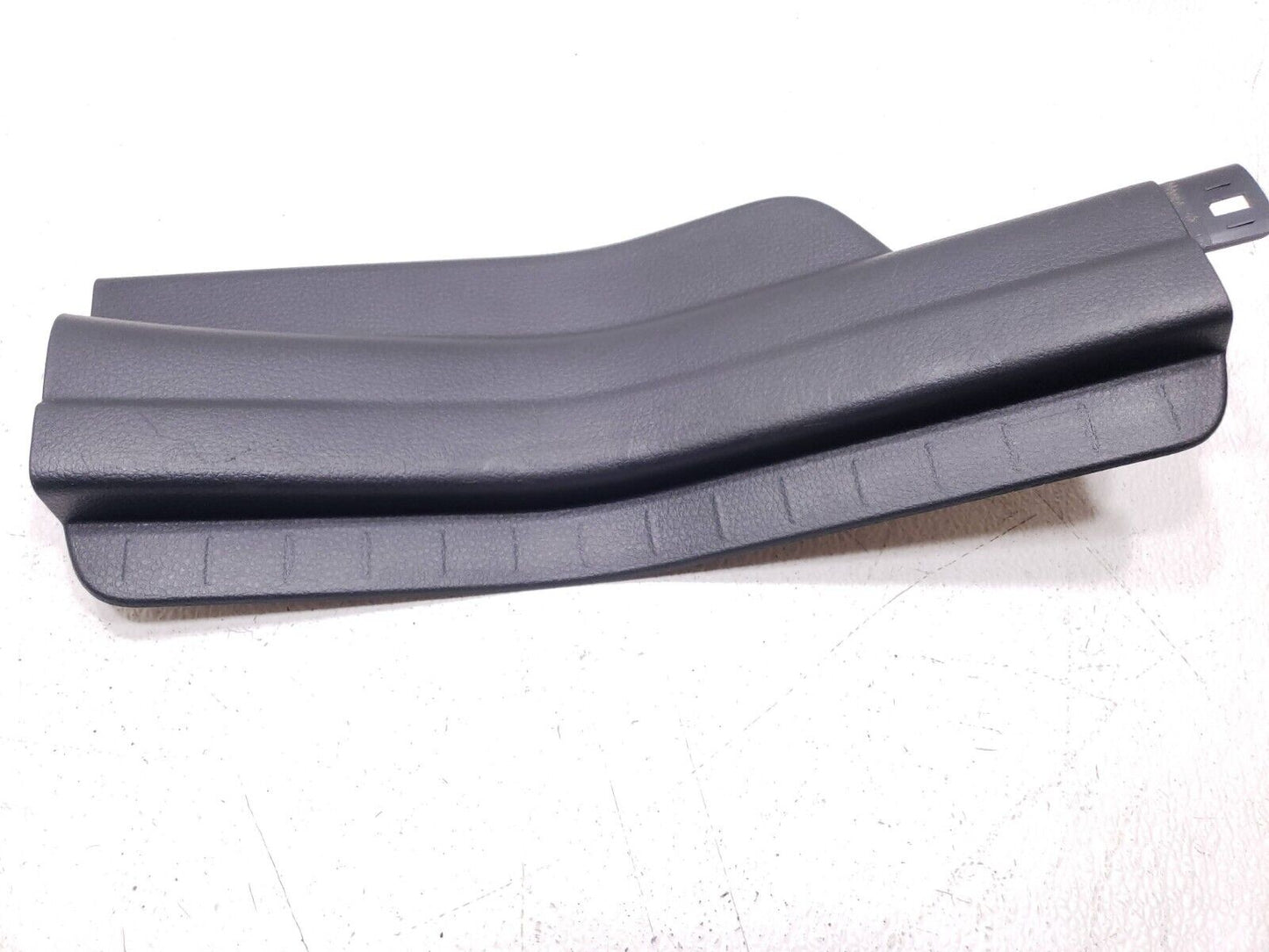 07 - 13 Suzuki Sx4 Hatchback Rear Scuff Plate Trim Passenger Side Right OEM