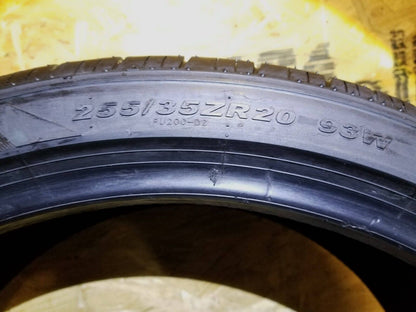 Supermax Uhp-1 255/35zr20 93w Tread 7.5/32" Used Tire