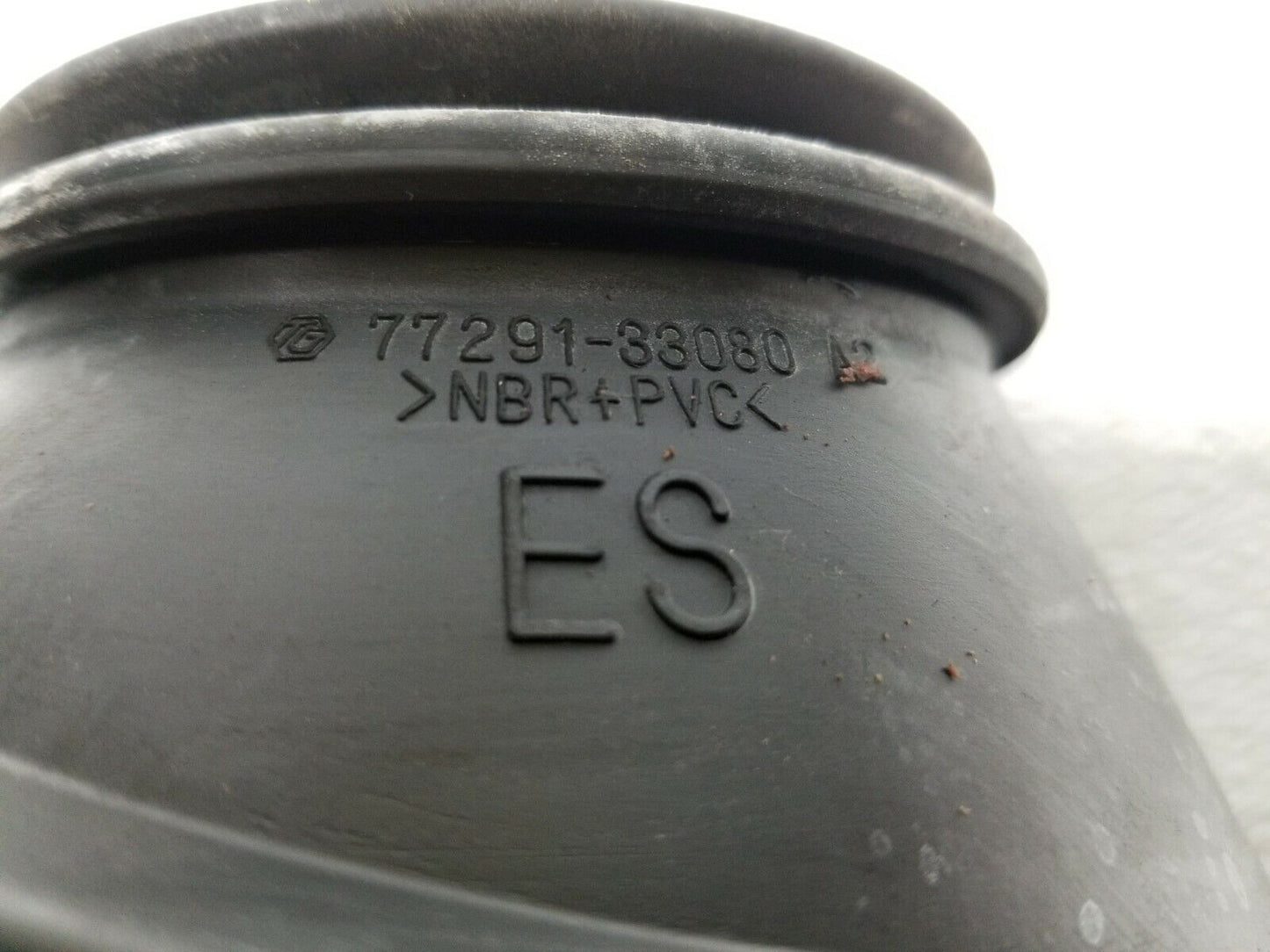 07 08 09 Lexus ES350 Fuel Tank Filler Pipe Shield 77291-33080 OEM