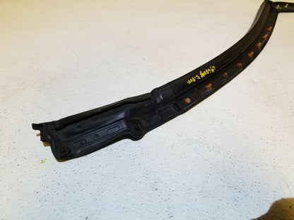 06 07 08 09 Range Rover Sport Rear Right Pass Side Door Weatherstrip Seal OEM