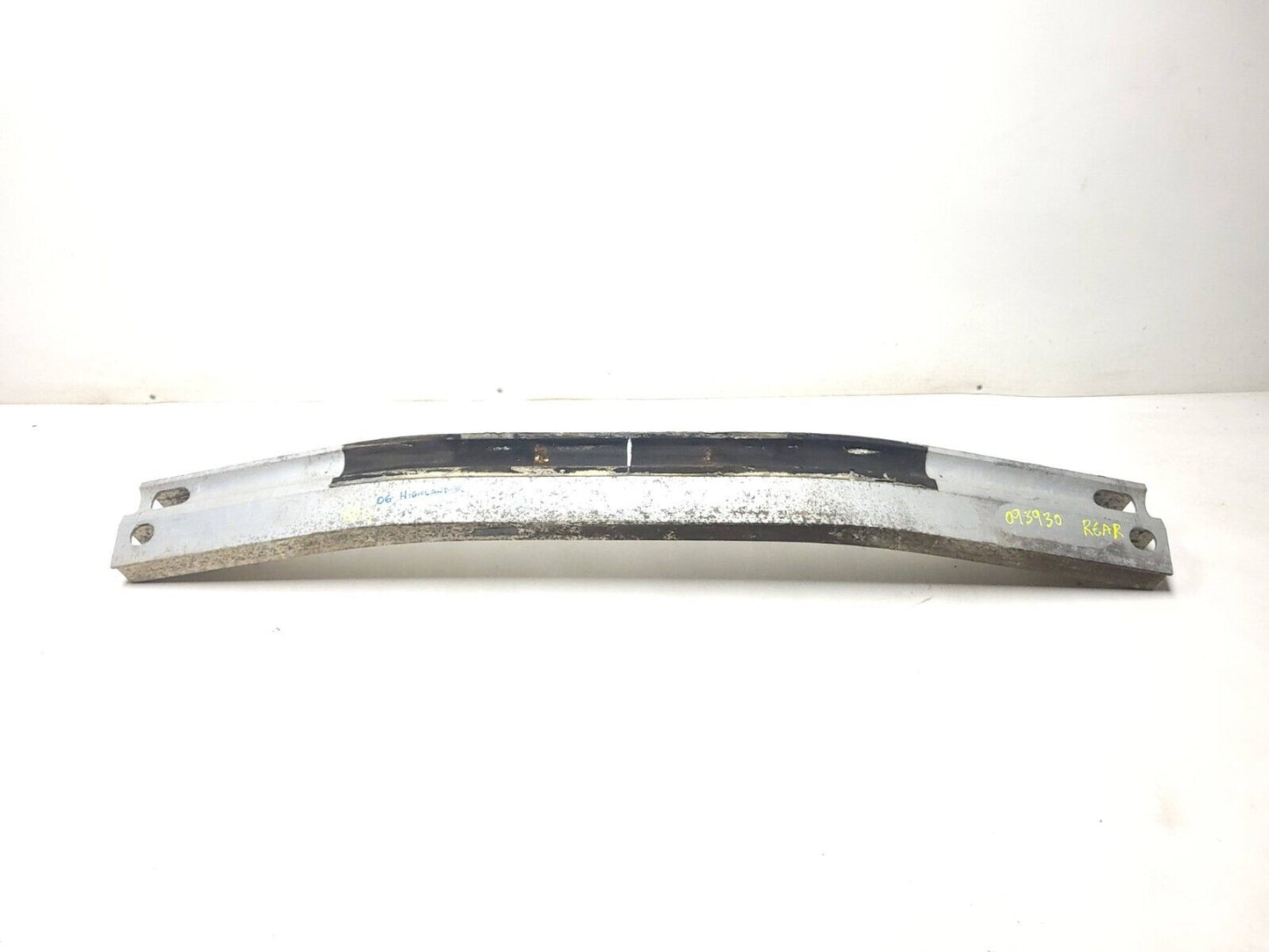 2004 - 2008 Toyota Highlander Rear Bumper Absorber Bar OEM