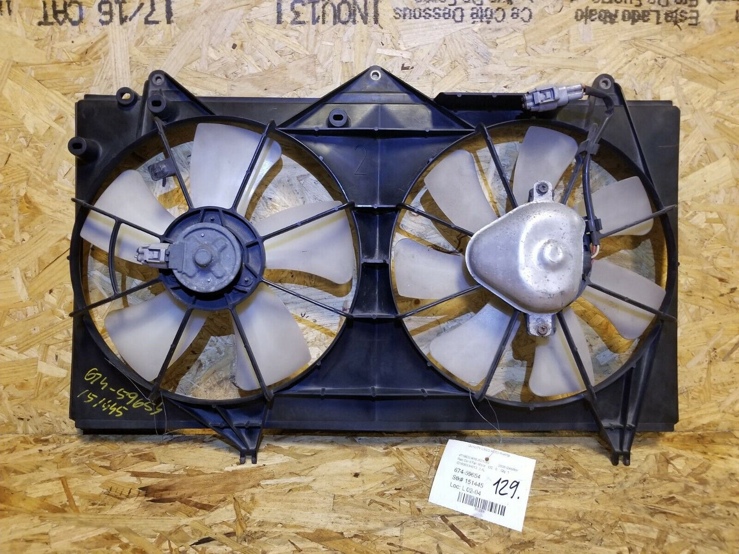 05 2005 Toyota Camry Radiator Cooling Fan Motor Fan Behind Radiator OEM