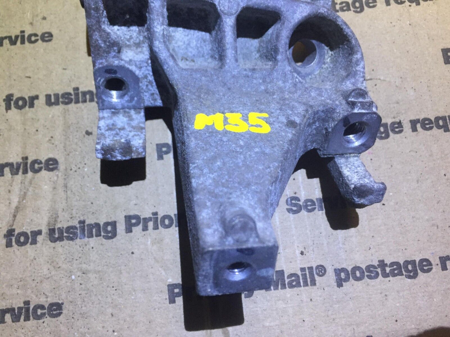 2006 2007 2008 Infiniti M35 A/c Compressor Mount Bracket OEM