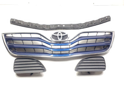 2010 2011 Toyota Camry Front Bumper Grille 4pcs  OEM