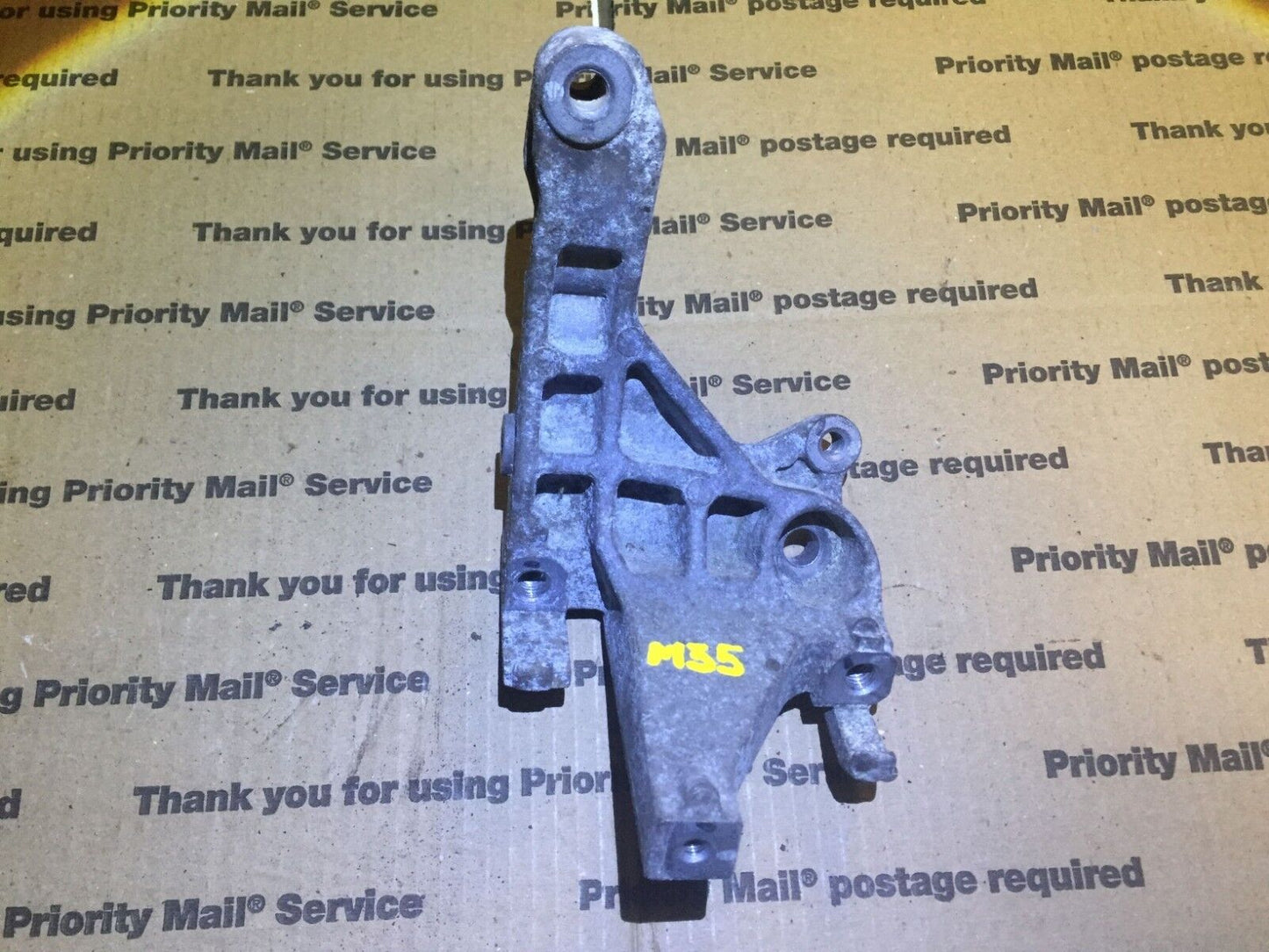 2006 2007 2008 Infiniti M35 A/c Compressor Mount Bracket OEM