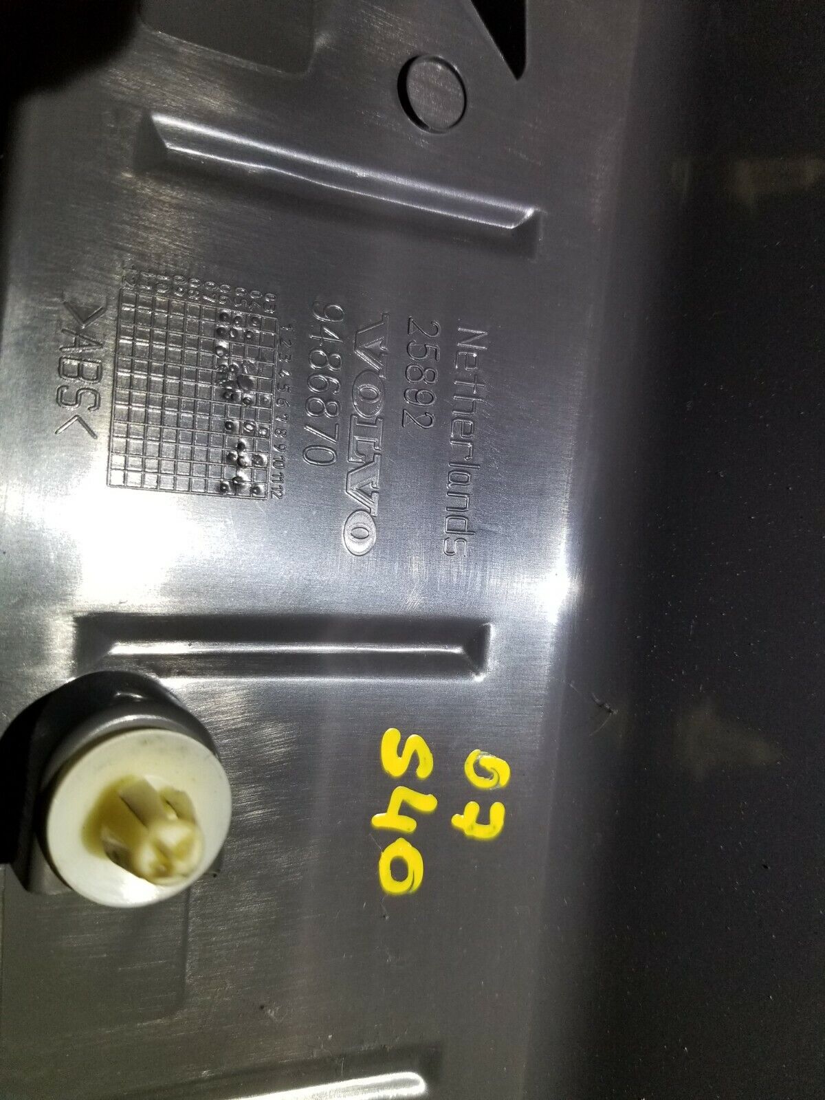 05 06 07 08 09 Volvo S40 Trunk Interior Rear Sill Molding Trim OEM