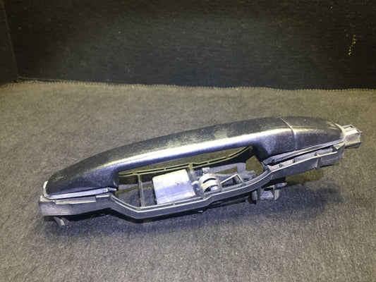 01 02 03 Mercedes W163 Rear Right Passenger Side Exterior Door Handle OEM