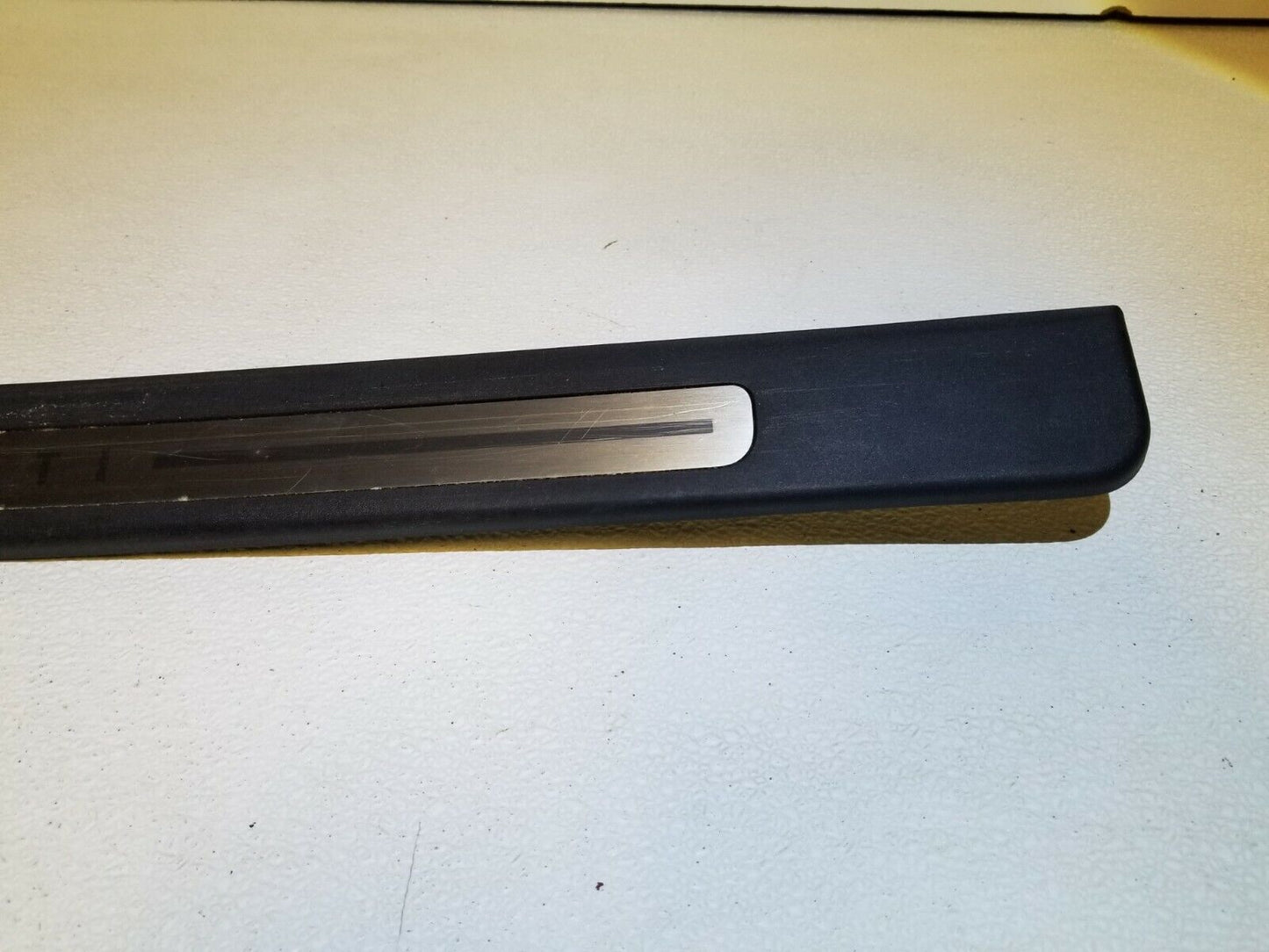 10 11 12 13 Infiniti G37 Coupe Right Passenger Sill Kick Plate 769b0jl00 OEM 99k