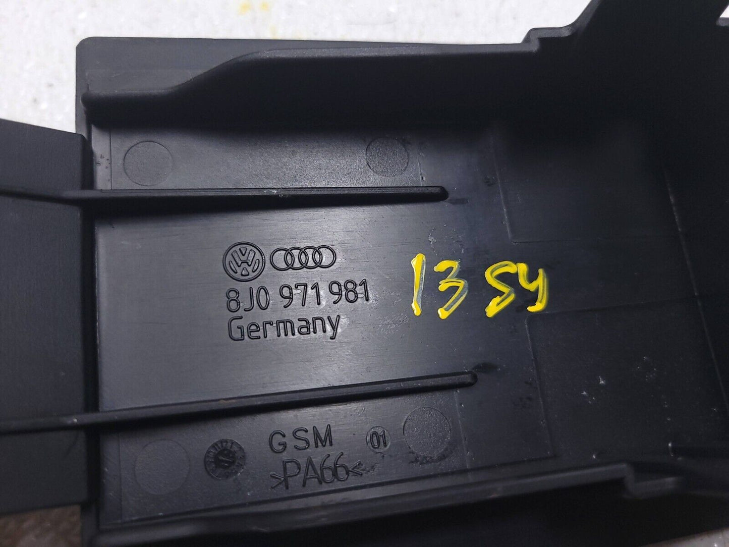 13 14 15 16 Audi A4 S4 Floor Seat Wiring Connector Cap Cover 2pcs 8j0971981 OEM