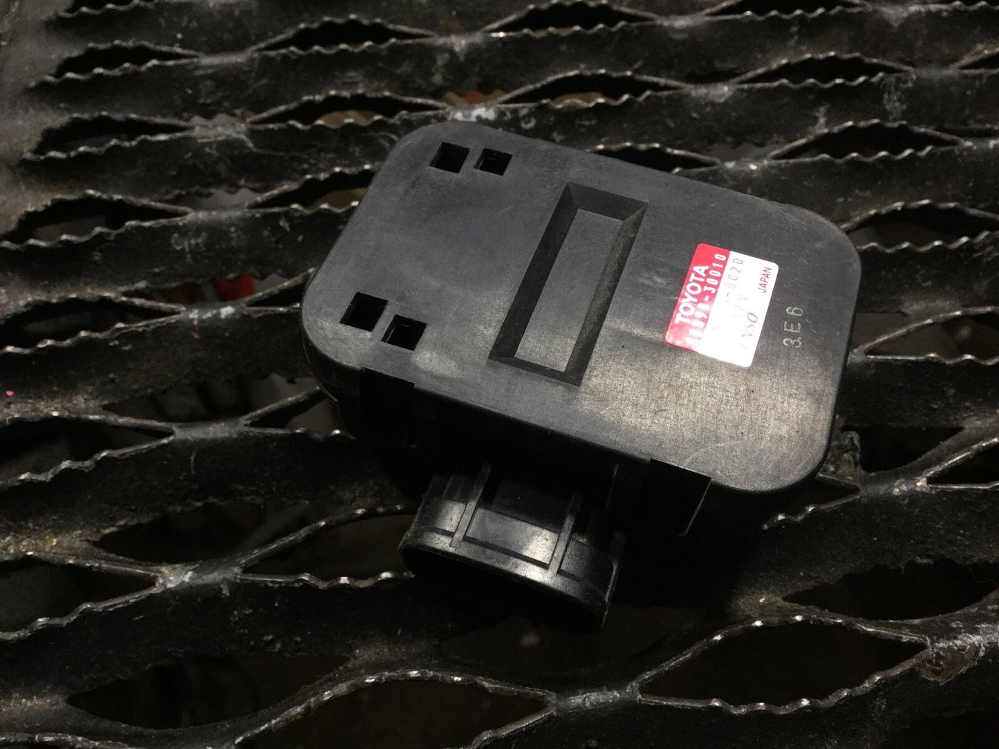 00 01 02 03 04 05 Lexus GS300 Smog Meter Sensor 88898-30010 OEM 55k